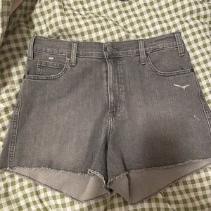 Levi’s Women’s High Rise Gray Denim Cut Off Jean Shorts Size 8